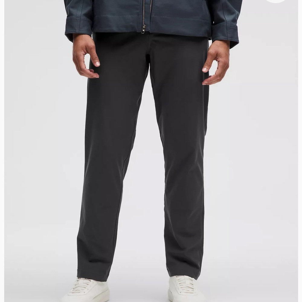Lululemon Classic Fit Men’s 5 pocket Warpstreme ABC pant 31” W obsidian